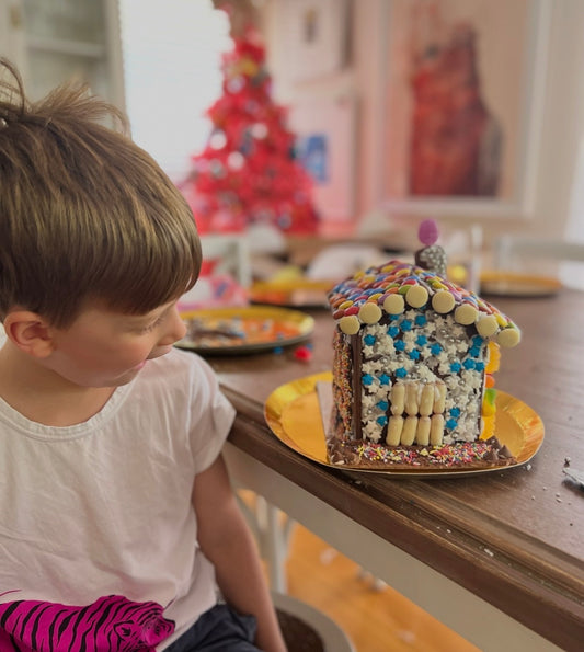 Crafternoon Co KIDS 7+ Gingerbread House Decorating